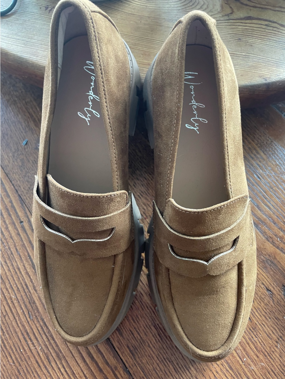 Wonderly Penny Loafers in Camel Brown-BRAND NEW-Size 7.5
